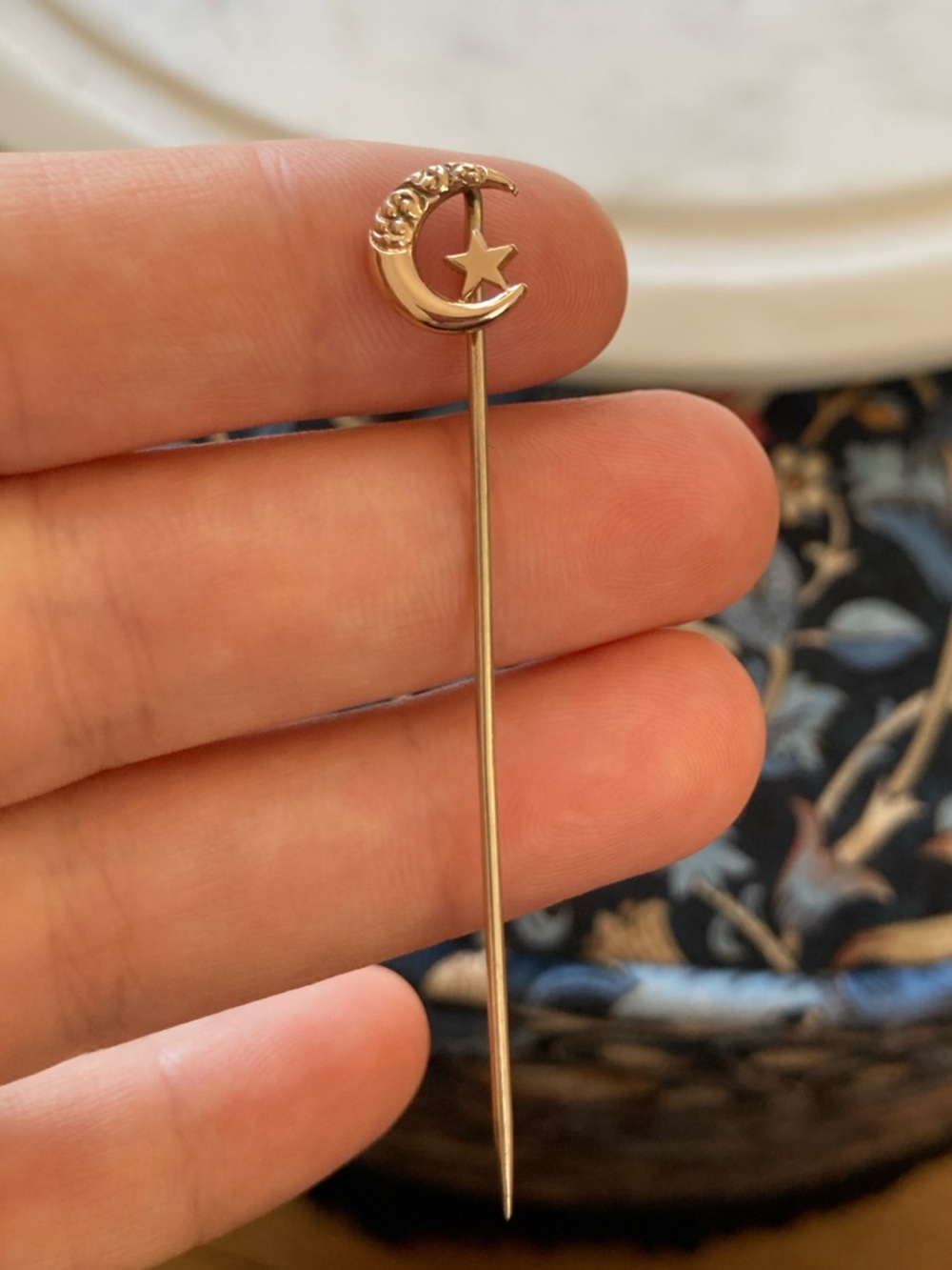 Antique Victorian Crescent Moon & Star Gold Stick Pin